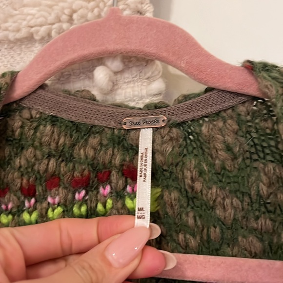 Fp sweater - Picture 2 of 5